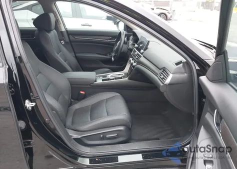 2020 Honda Accord Touring z USA, uszkodzony, nr VIN 1HGCV2F94LA008442